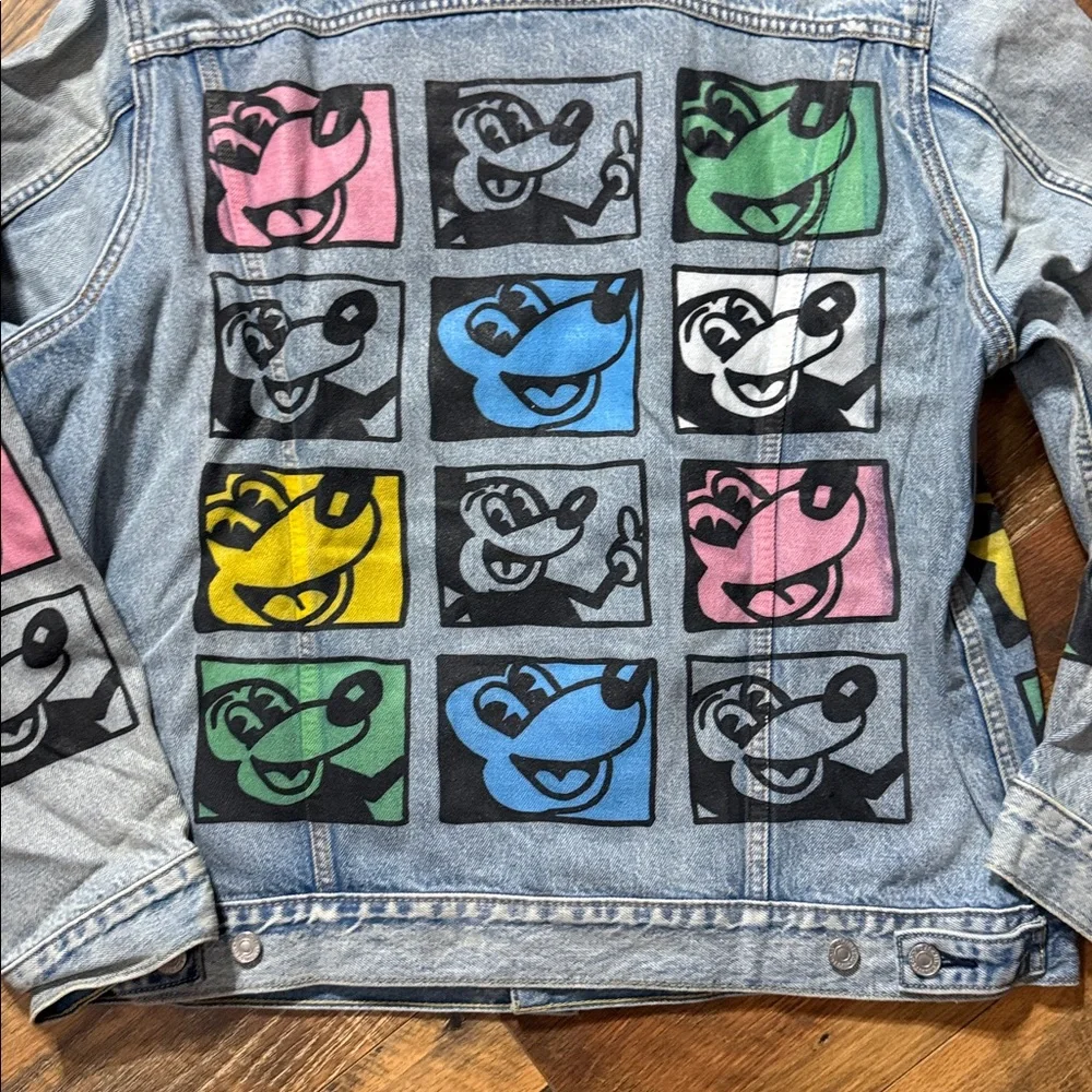 NWT Levi’s x Disney x Keith Haring Vintage Fit Trucker Jacket - Large
